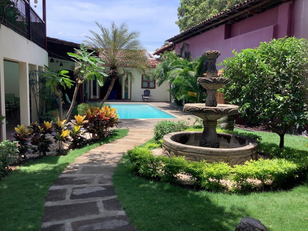 Casa Riverstone เลออน ภายนอก รูปภาพ