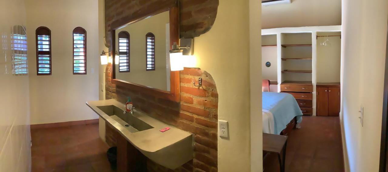 Casa Riverstone เลออน ภายนอก รูปภาพ