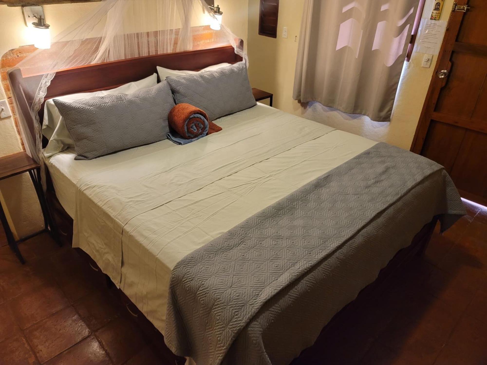 Casa Riverstone เลออน ภายนอก รูปภาพ