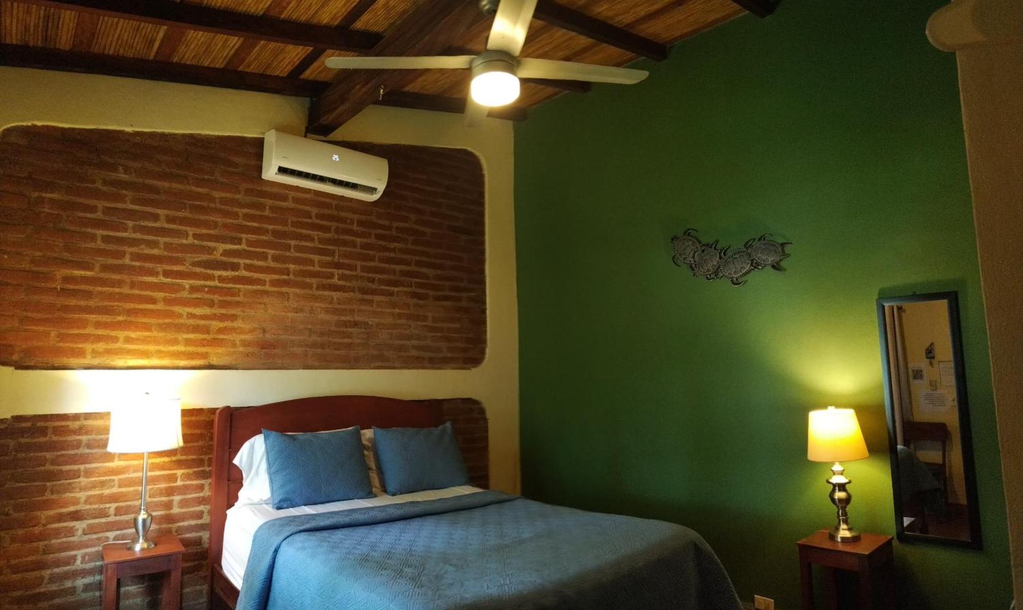 Casa Riverstone เลออน ภายนอก รูปภาพ